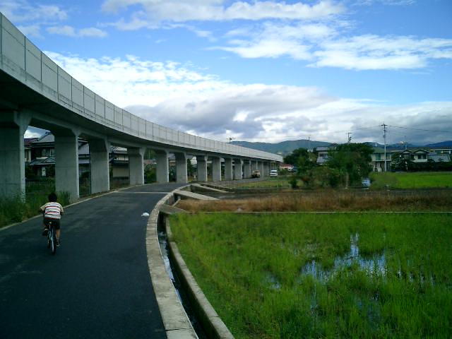 ごめん町駅の高架