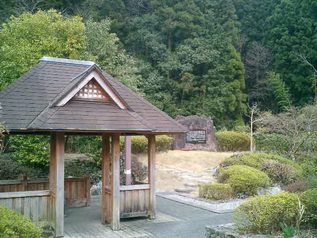 新土佐街道、立川番所