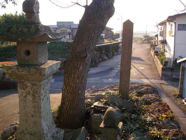 上岡八幡宮の碑、1812年