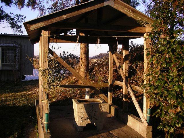 手水屋敷の上岡八幡宮の手水
