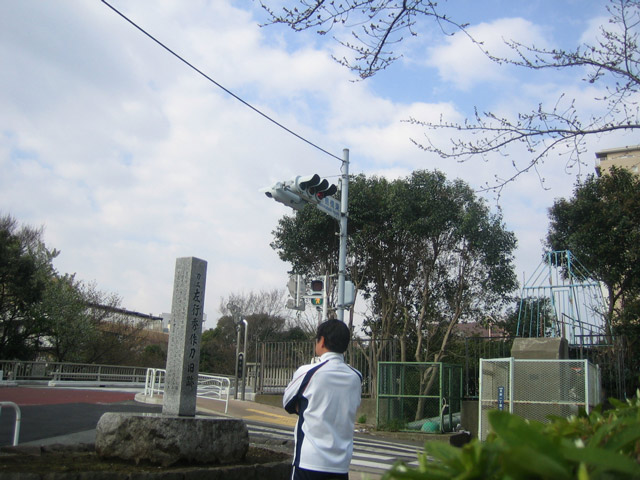 東京、江東区、横十間川の左行秀さん