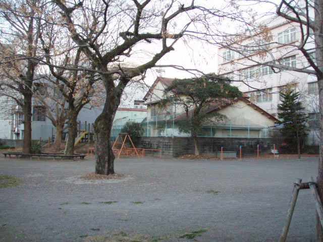 松渕川公園、高知座、広栄座、陽暉楼