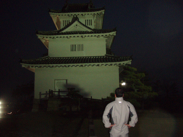 丸亀城の天守閣、山北八幡神社
