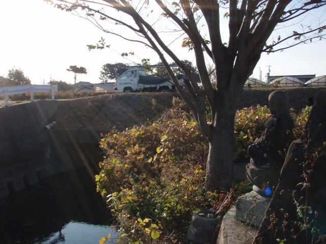 旧秋田川のお地蔵さん