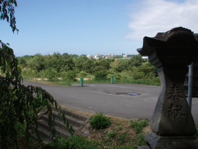 上岡八幡宮から物部川へ出たところ