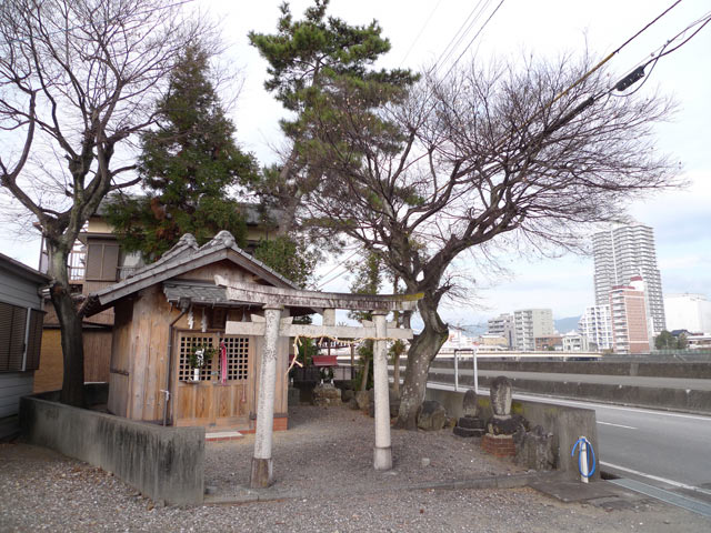 水神宮と延命地蔵