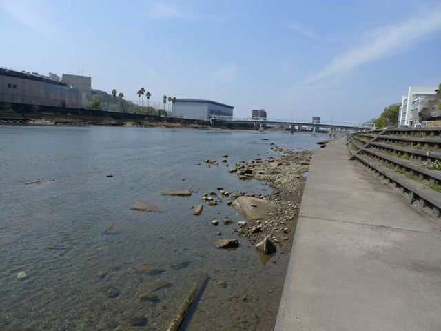 鏡川、南国橋の痕跡を探せ