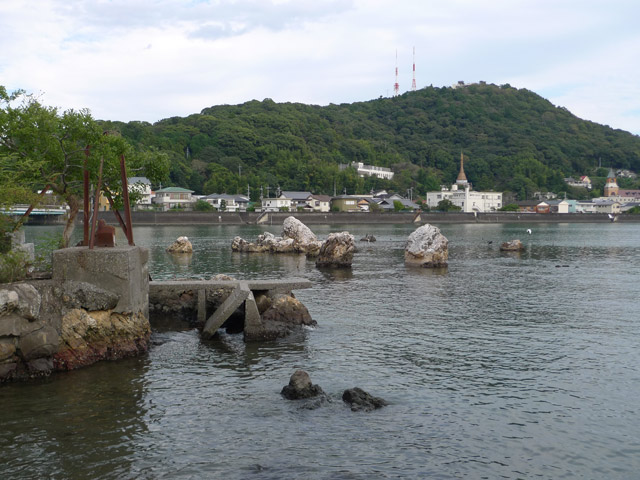 弘化台、ミロクの砲台、並ぶ岩、膏取り騒動
