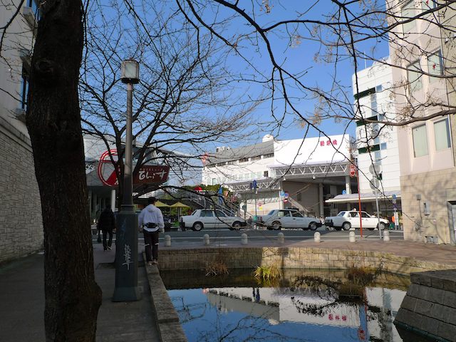 使者屋橋、新京橋、カキ舟、リベラル劇場
