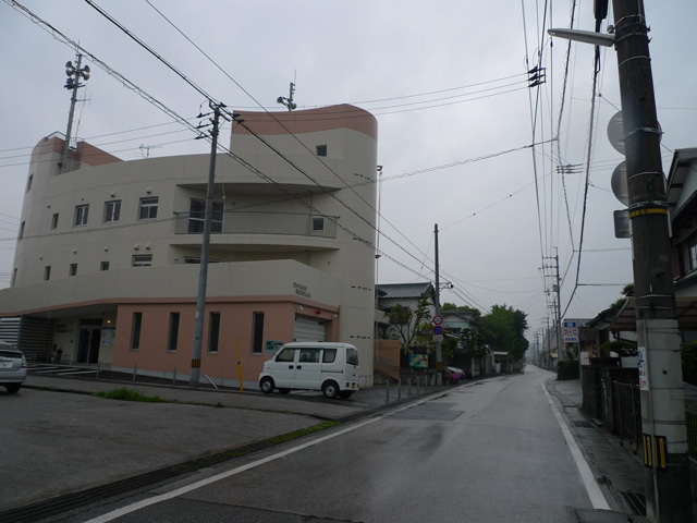 まず、逃げる場所