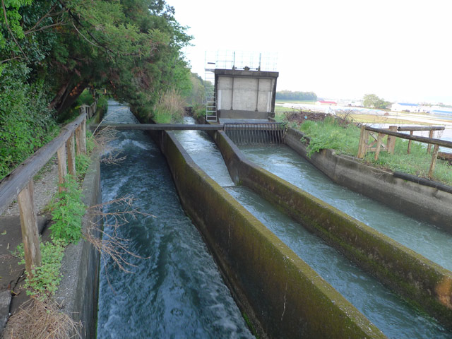 降水量と発電量と雷ソング