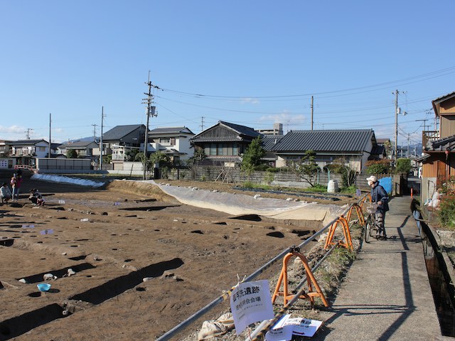 御手洗遺跡と溝の方向