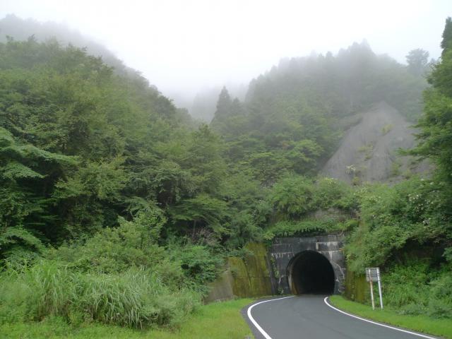 笹ヶ峰隧道とDDDD症候群