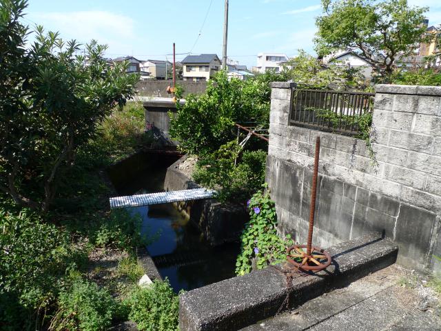 潮江用水がサイフォンで吉野川をくぐり抜ける