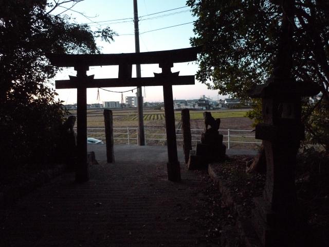 古川八幡宮さん、文化五年の燈籠