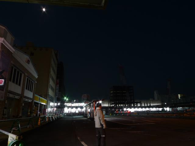 大分駅前で戸次川を考える