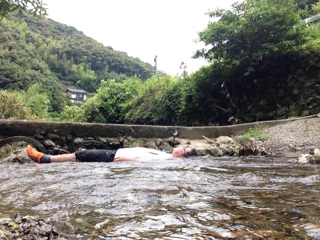 行川川の水