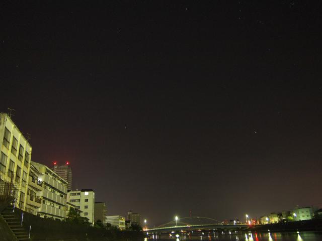 鏡川の風景、冬の大三角形