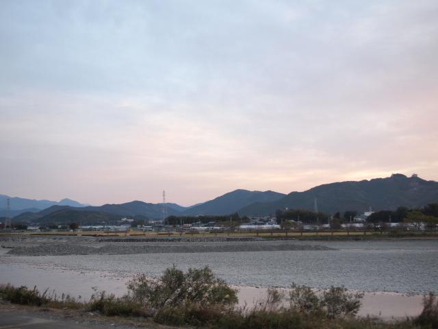 山を歩くひとびと