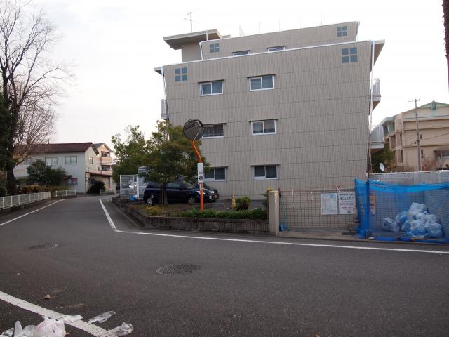 高知駅、ターンテーブルの痕跡カーブ発見!