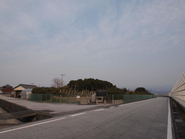 定規で引かれた四角形、対角線、直角二等辺三角形