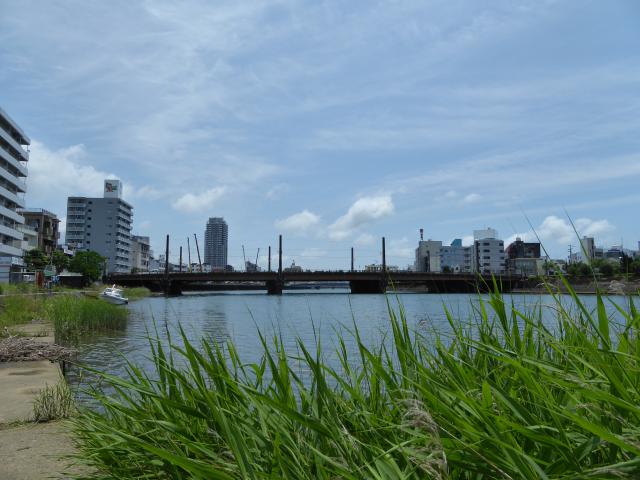 良いお天気の鏡河原