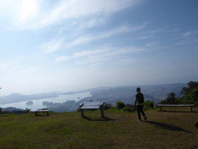 山の日の山