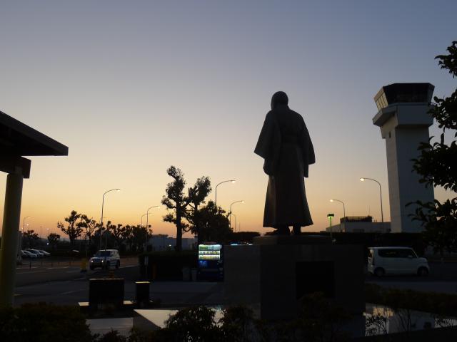 高知空港、吉田茂、期待を乗せた飛行機