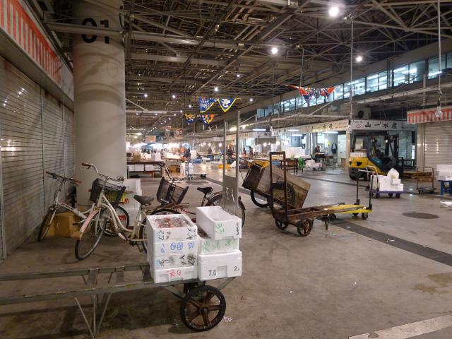大八車とターレー