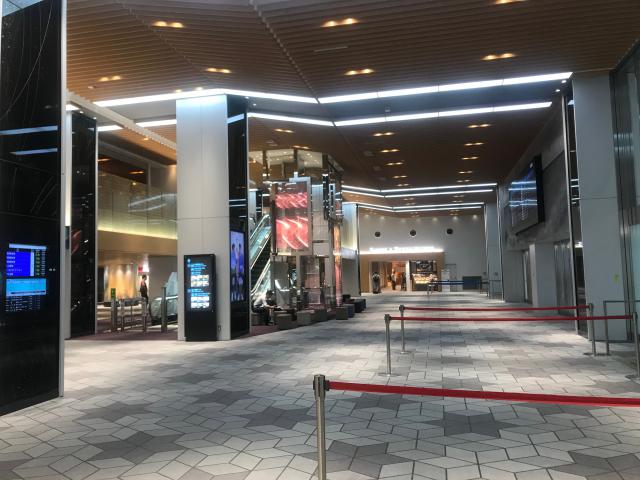 伊丹空港の到着ロビー、たこぼんは何処へ