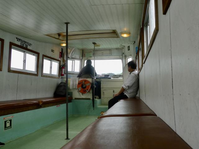 浦ノ内湾の巡航船、こんな日もなっくっちゃ