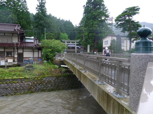 分水嶺と水無神社