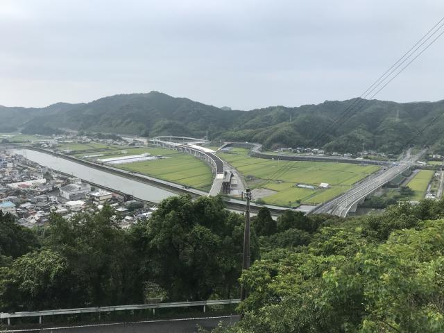 唐谷、空谷、自動車道
