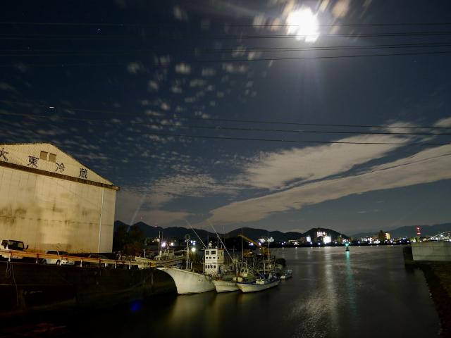 夜明け前