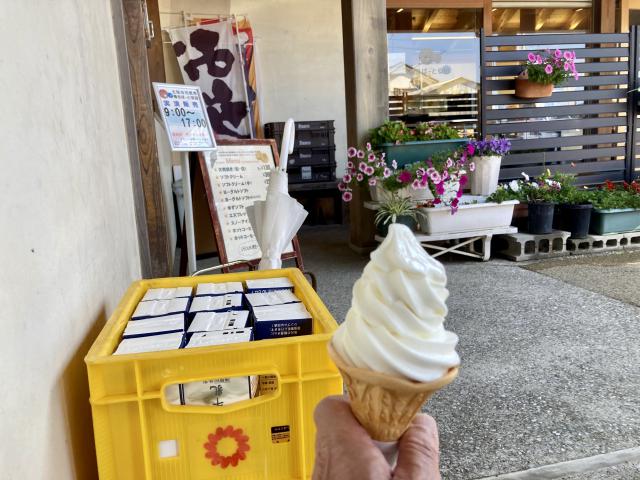 絶品!輝るぽーと安田のソフトクリーム