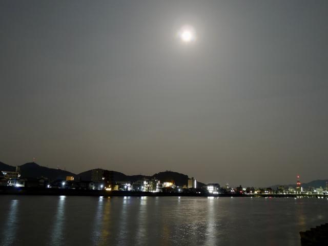 朧月夜に春霞