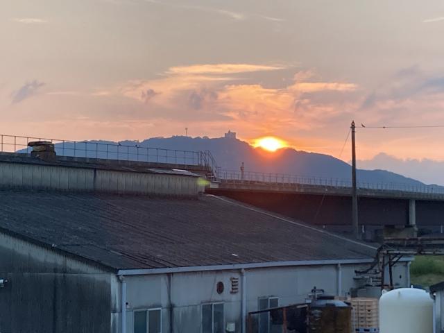 金剛山の夜明け