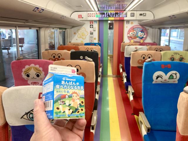 今日は「きいろいアンパンマン列車」