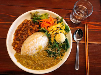 高知の園芸野菜たっぷり！ししとうのグリーンカレーゆず風味